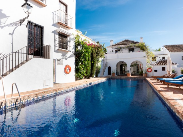 2 Bedrooms Townhouse in The Golden Mile