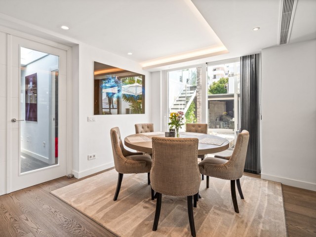 5 Schlafzimmer Villa in Nueva Andalucía