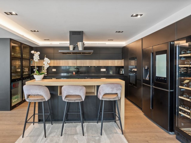 5 Schlafzimmer Villa in Nueva Andalucía