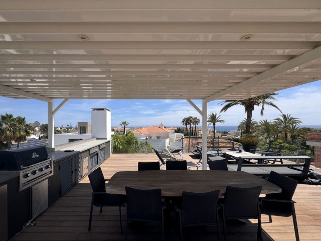 5 Schlafzimmer Villa in Nueva Andalucía