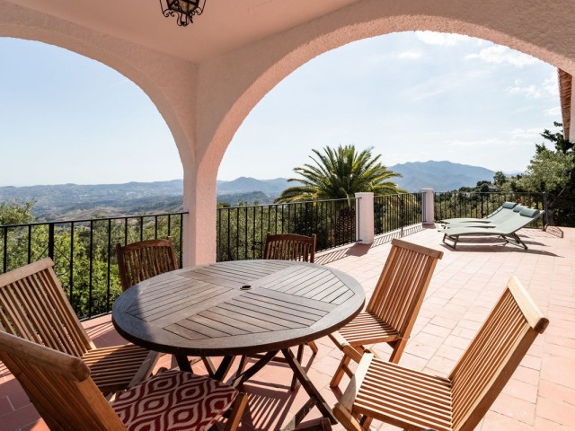 Villa, Valtocado, R5072971