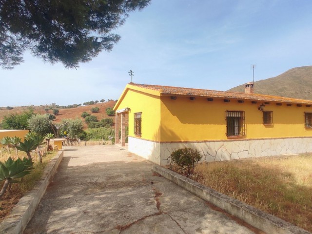 2 Bedrooms Villa in La Cala