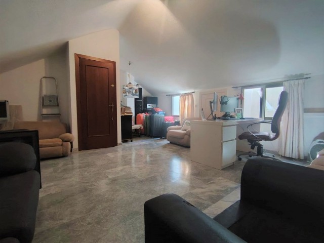 5 Schlafzimmer Reihenhaus in Las Lagunas