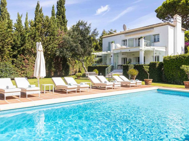 5 Sovrums Villa i Elviria
