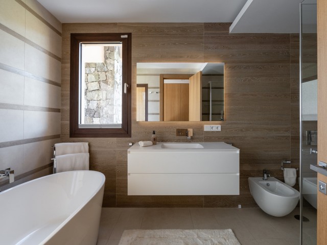 3 Bedrooms Apartment in Benahavís