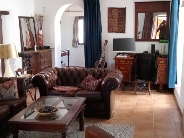 4 Schlafzimmer Villa in Casares
