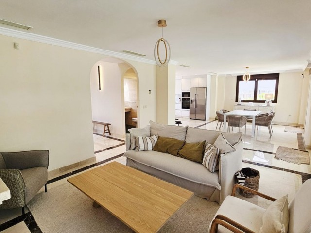 3 Sovrums Villa i Estepona