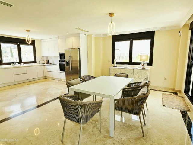 3 Sovrums Villa i Estepona