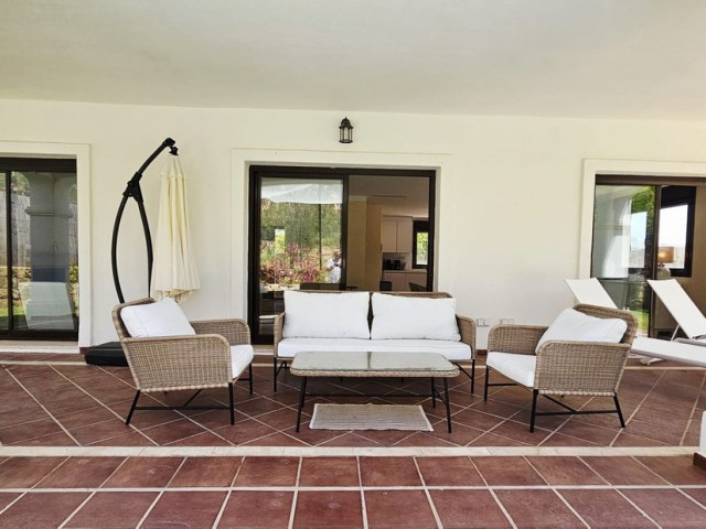 3 Sovrums Villa i Estepona