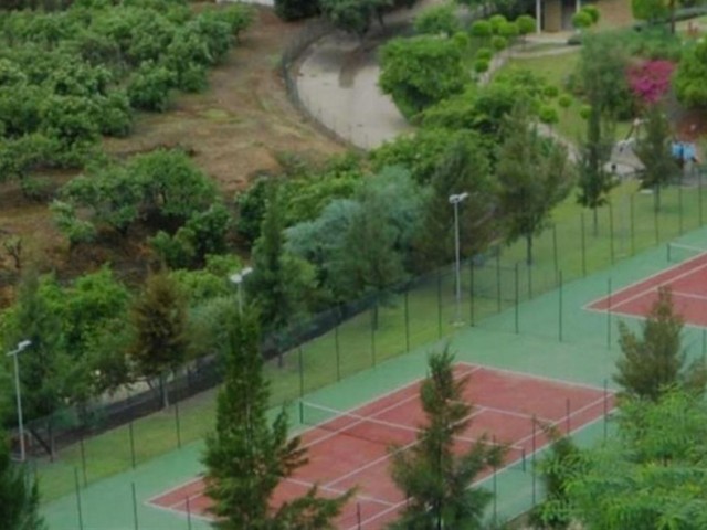 3 Bedrooms Apartment in Benahavís