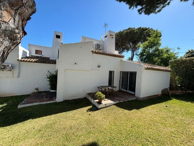 2 Schlafzimmer Villa in Casares Playa
