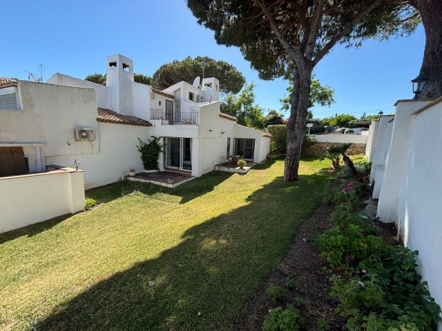2 Schlafzimmer Villa in Casares Playa