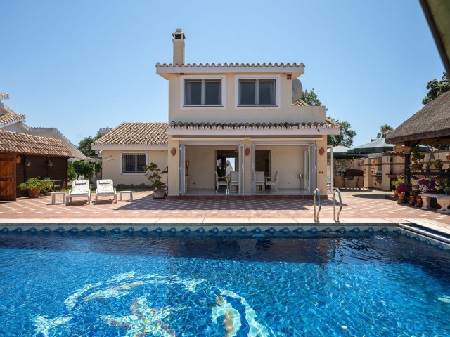 3 Bedrooms Villa in Calahonda