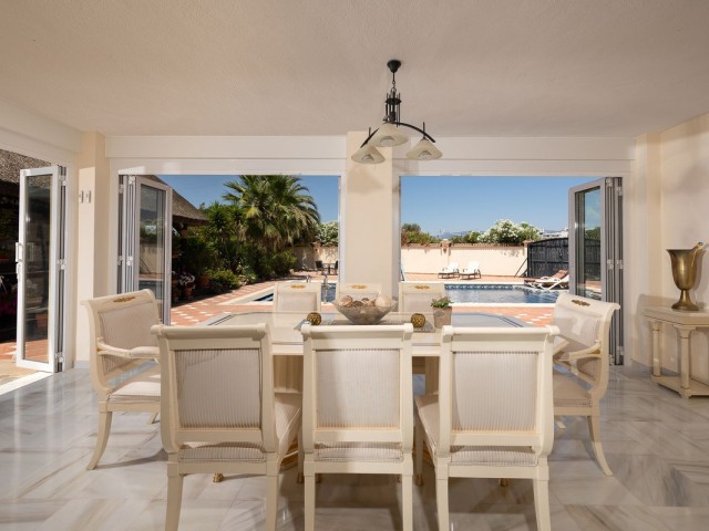 3 Bedrooms Villa in Calahonda