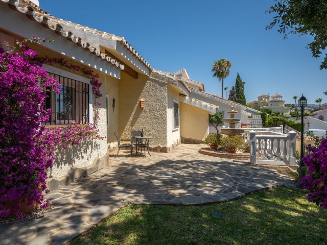 3 Bedrooms Villa in Calahonda