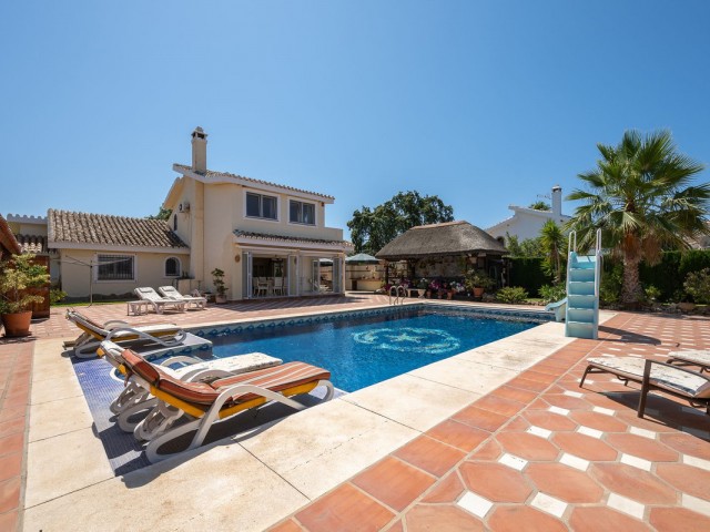 3 Bedrooms Villa in Calahonda