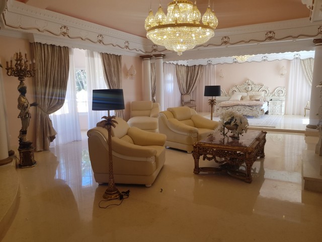 6 Slaapkamer Villa in Sotogrande