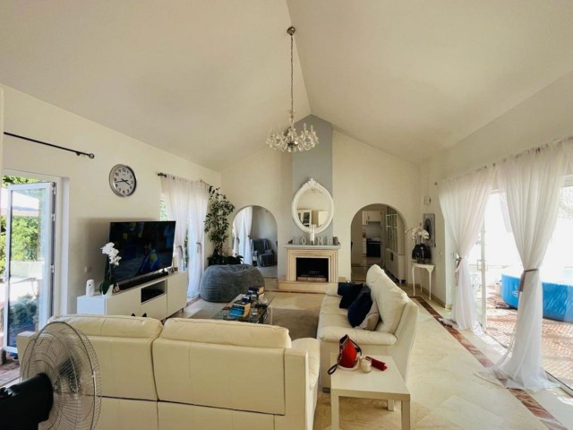 4 Soveroms Villa i Sotogrande