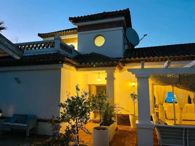4 Soveroms Villa i Sotogrande