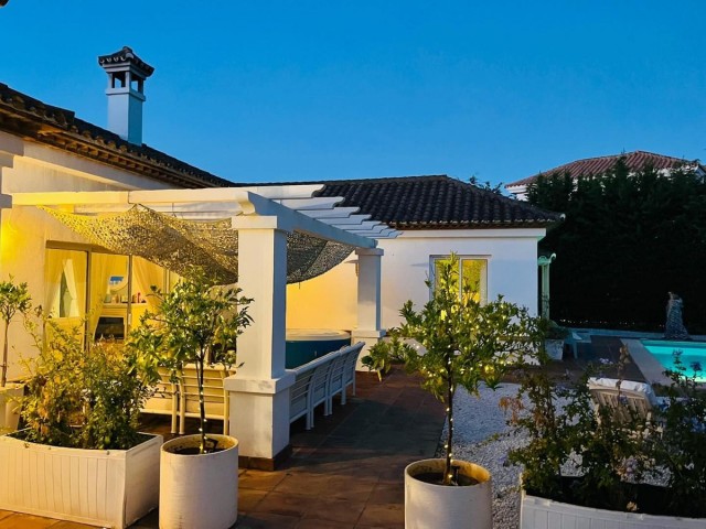 4 Soveroms Villa i Sotogrande