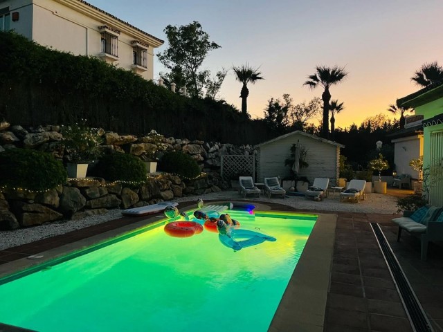 4 Soveroms Villa i Sotogrande