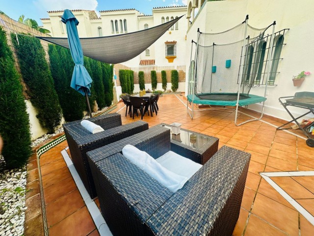 4 Soveroms Villa i Manilva