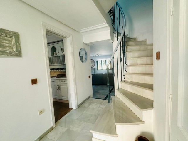 4 Soveroms Villa i Manilva