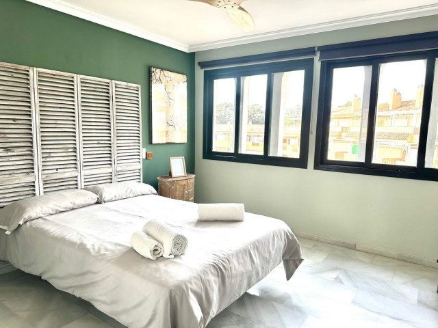 4 Soveroms Villa i Manilva