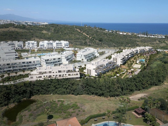3 Bedrooms Apartment in Estepona