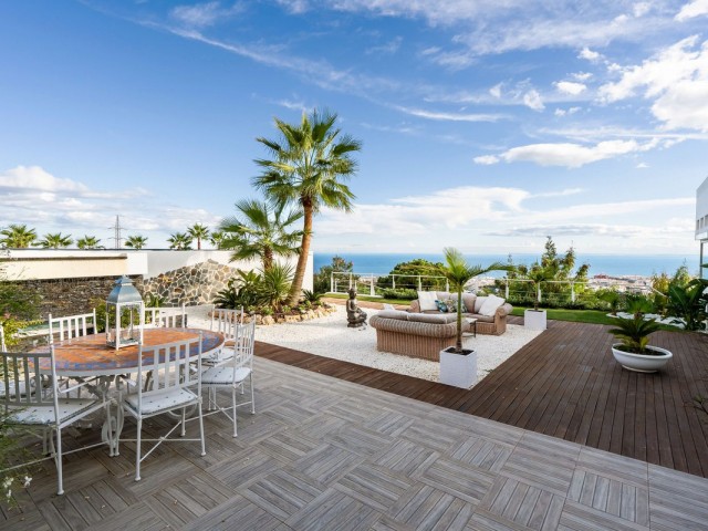 7 Sovrums Villa i Estepona