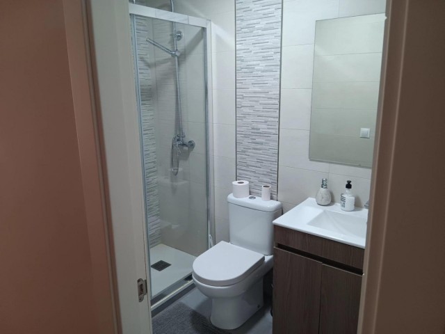 Apartamento con 3 Dormitorios  en Estepona