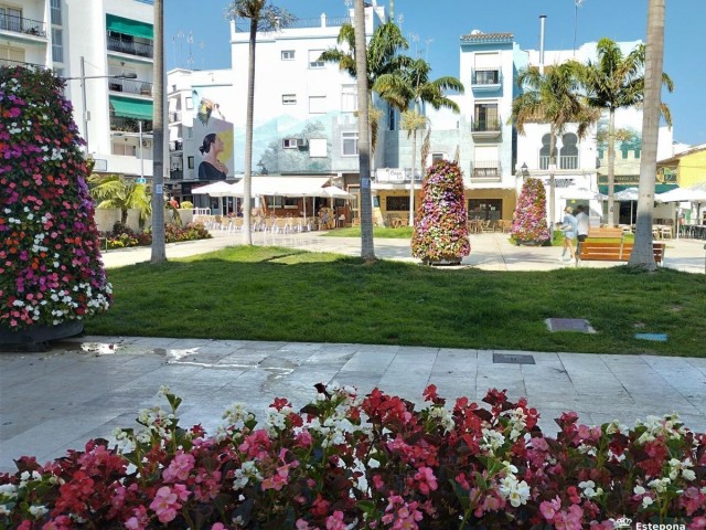 Huoneisto, Estepona, R4893448