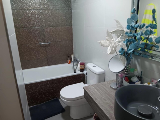 Apartamento con 3 Dormitorios  en Estepona