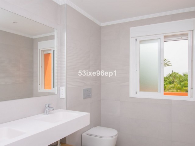 4 Soveroms Rekkehus i El Paraiso