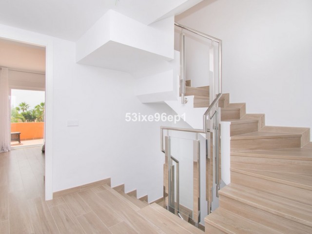 4 Soveroms Rekkehus i El Paraiso