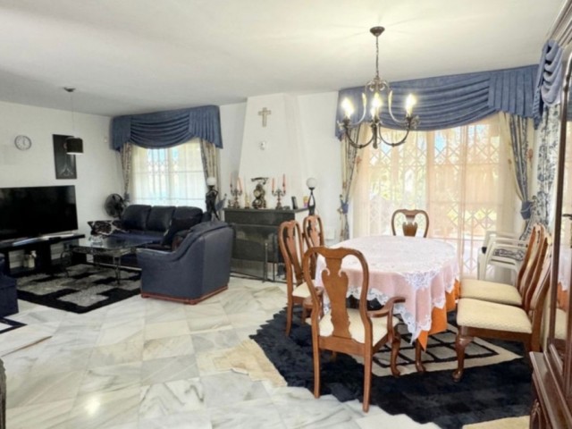 Villa con 3 Dormitorios  en Atalaya