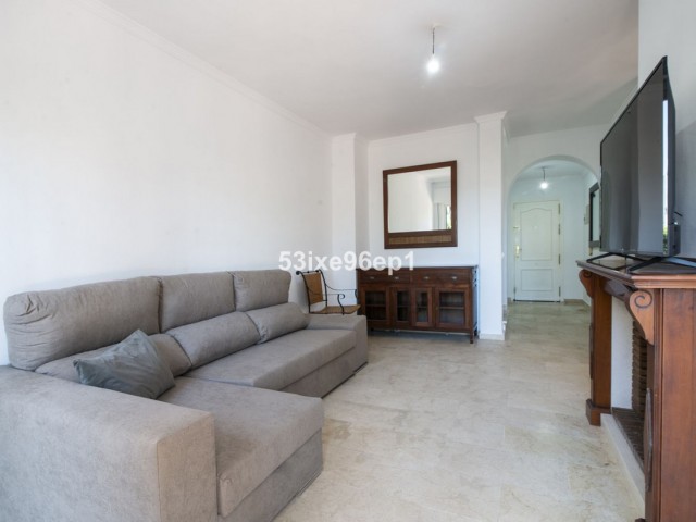 Villa, New Golden Mile, R5005567