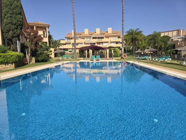 Apartamento, Elviria, R5020513