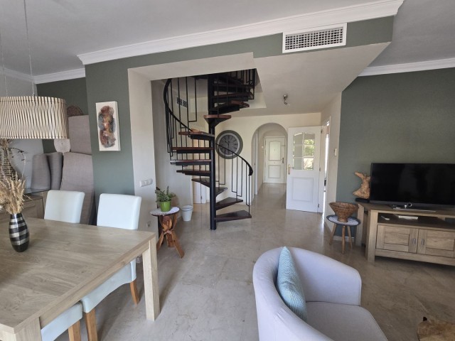 Apartamento, Elviria, R5020513