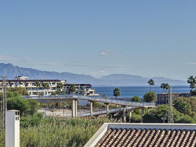 4 Soveroms Villa i Manilva