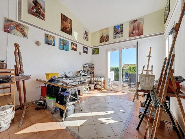 4 Soveroms Villa i Manilva