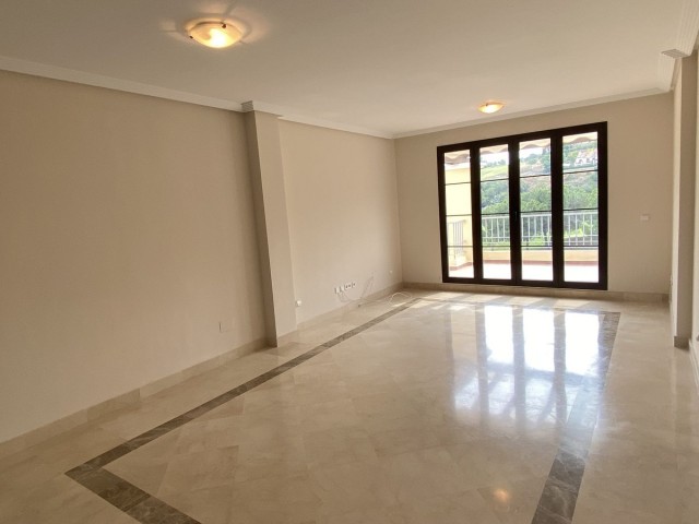 Penthouse, Los Arqueros, R5043967