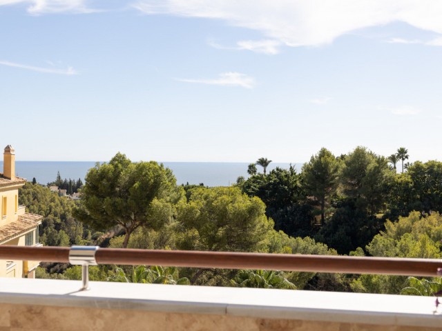 Apartamento con 2 Dormitorios  en Marbella