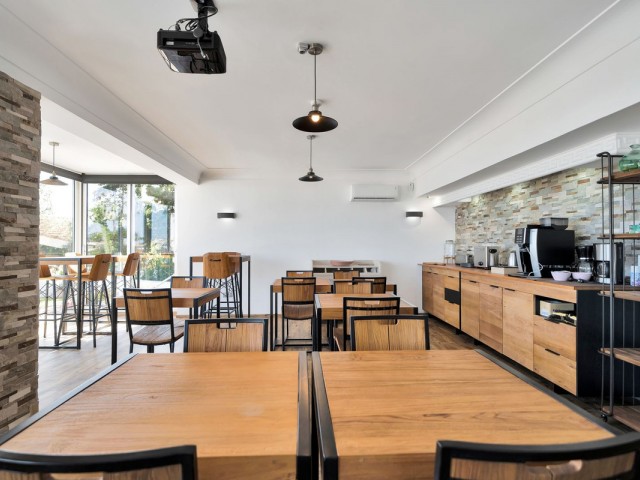 16 Schlafzimmer Villa in El Chaparral