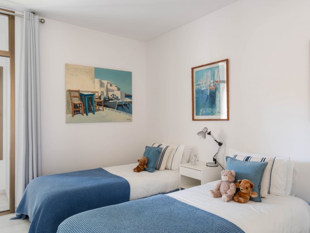 Apartamento con 2 Dormitorios  en Marbella