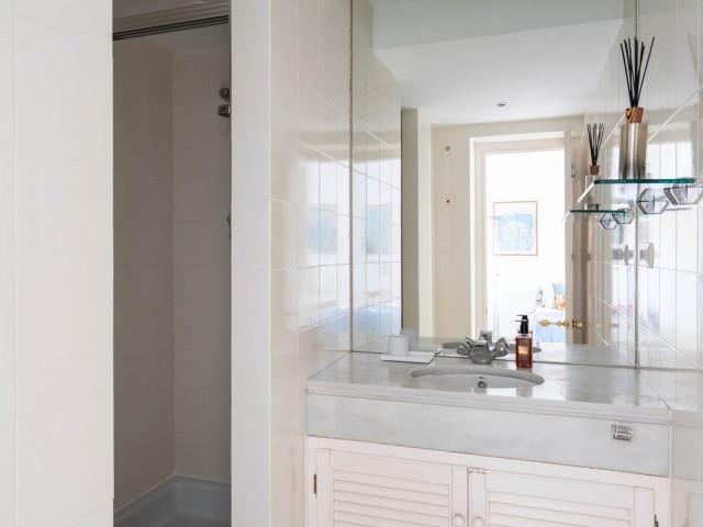 Apartamento con 2 Dormitorios  en Marbella