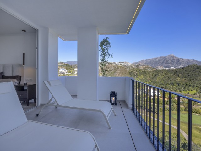 3 Bedrooms Apartment in Benahavís