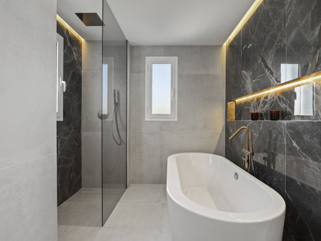 3 Bedrooms Apartment in Benahavís