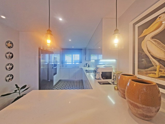 4 Makuuhuoneen Rivitalo Calahonda