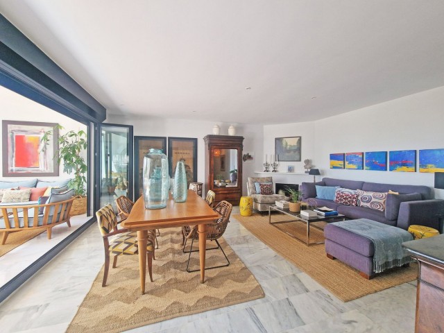 4 Bedrooms Townhouse in Calahonda